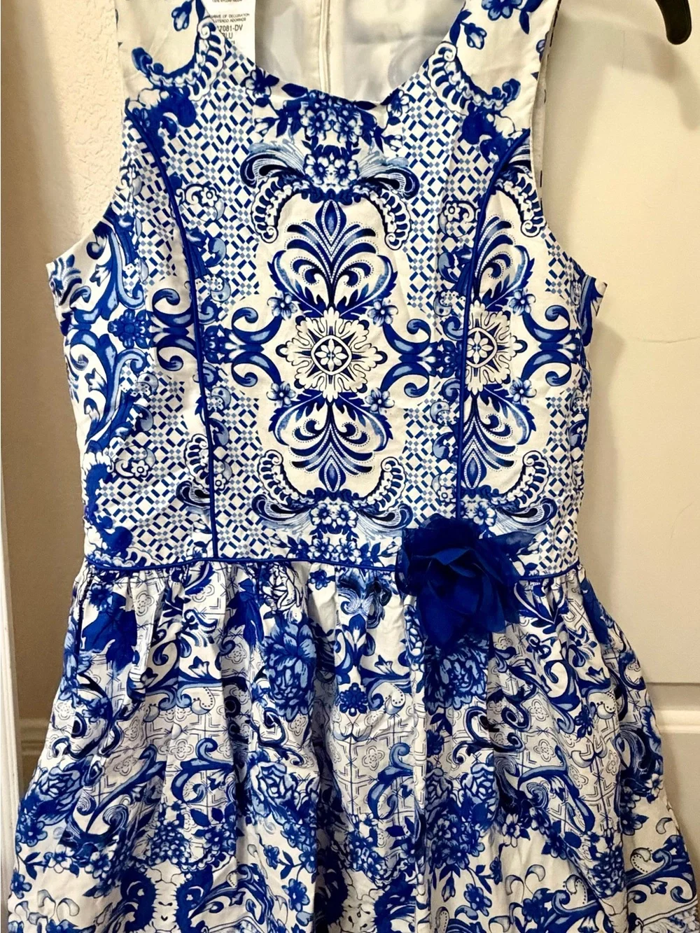 Bonnie Jean Blue & White Floral Tile-Print Sleeveless Dress Top